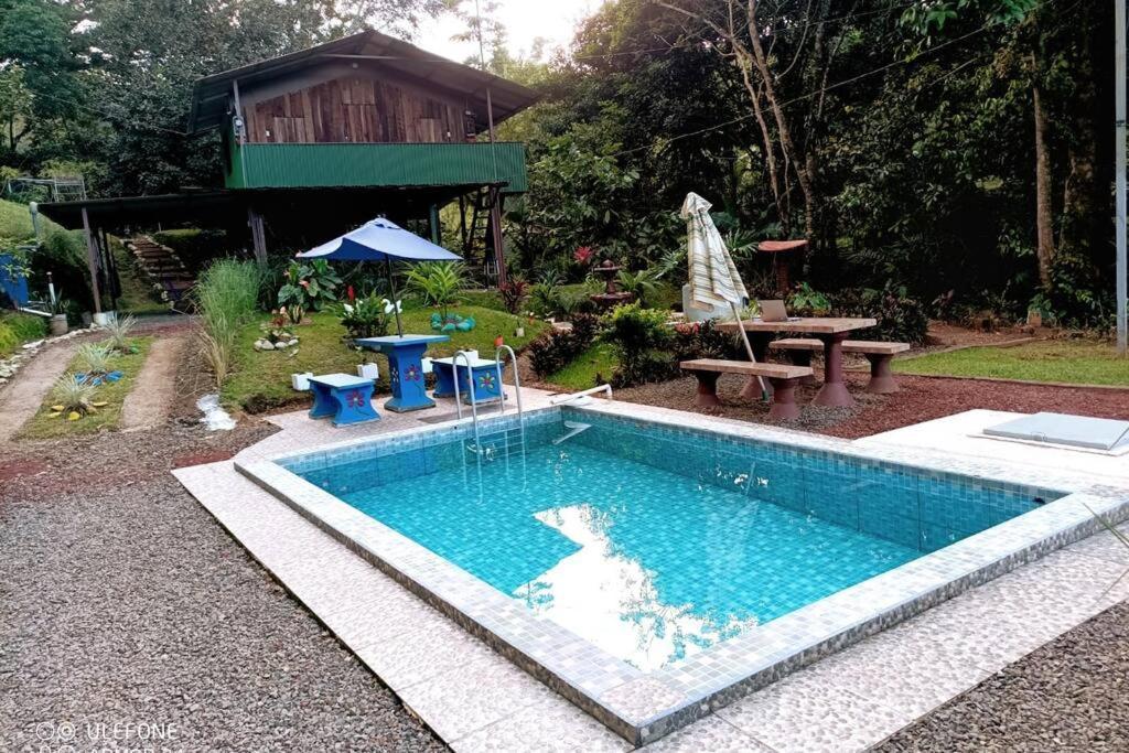 Cabana Con Piscina Venecia Exterior photo